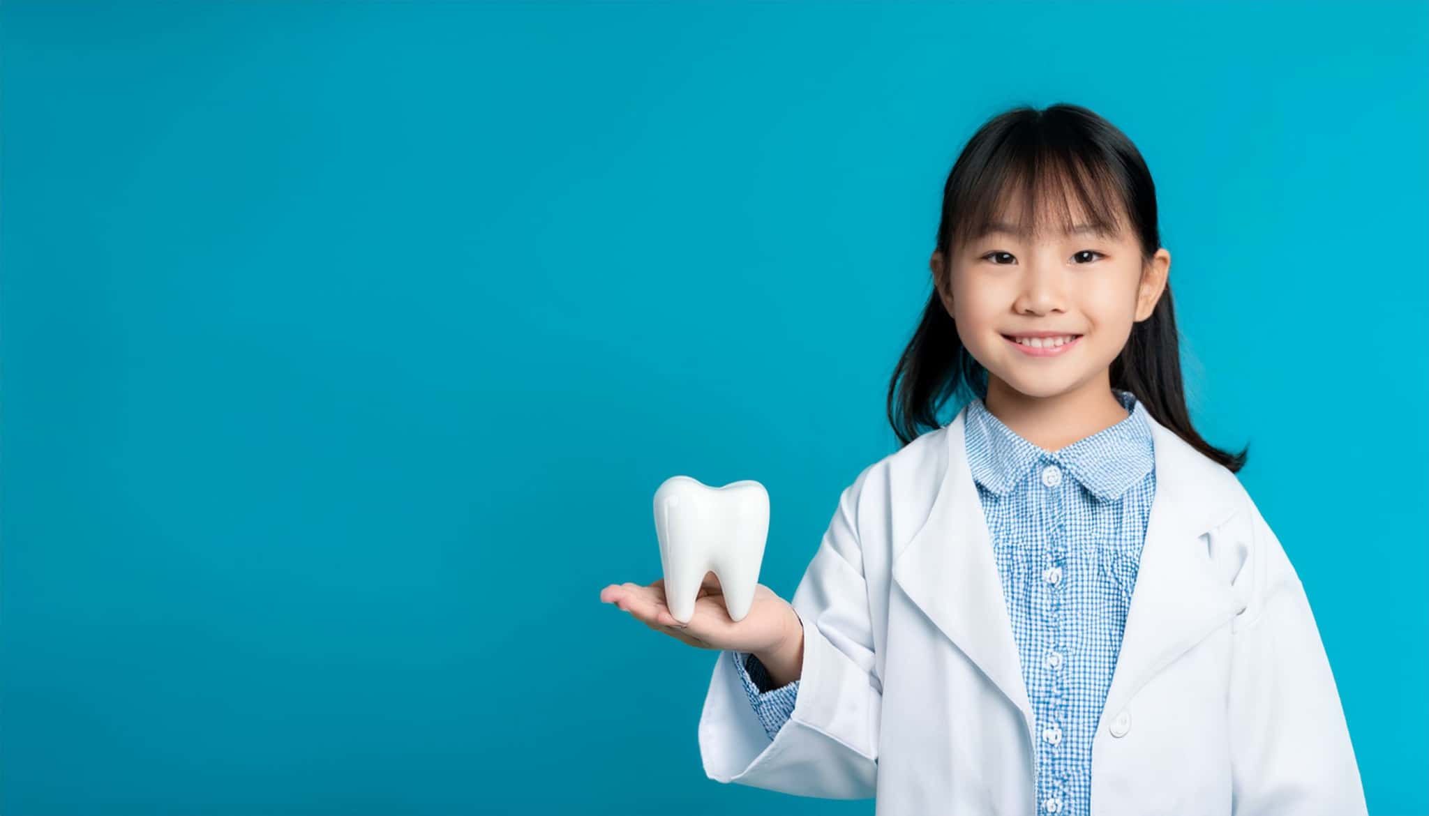 子どものすきっ歯について説明するイメージ