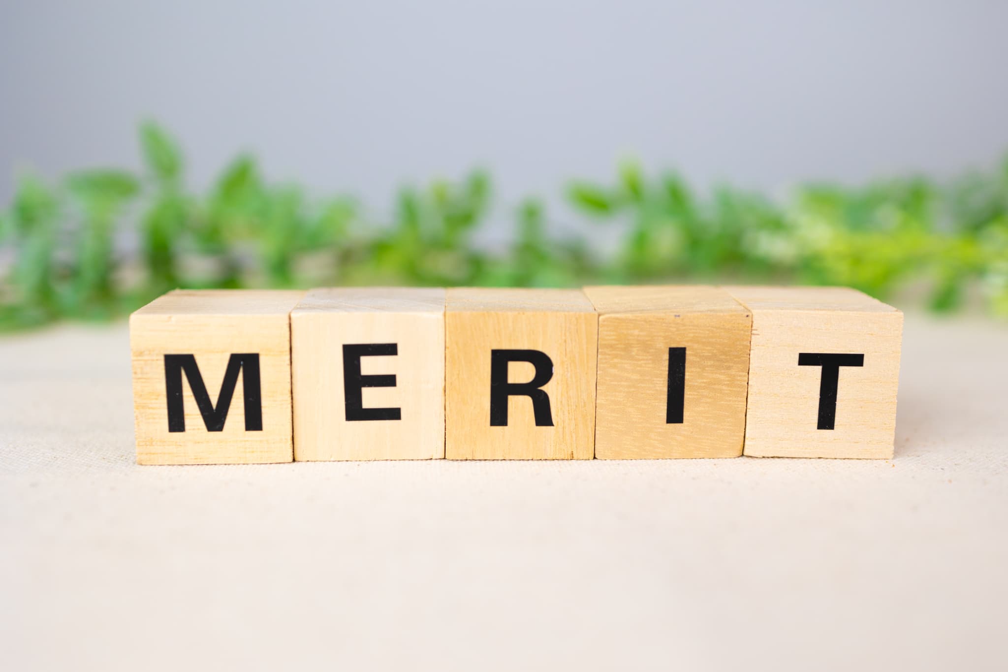 審美歯科で前歯をきれいにするメリットのイメージ